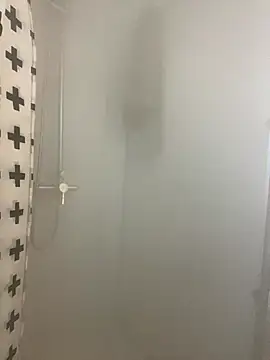 Snapshot of Sweetpasses chatting on 10-15-25, 10:29 Sweetpasses online show from 10-15-25, 10:29