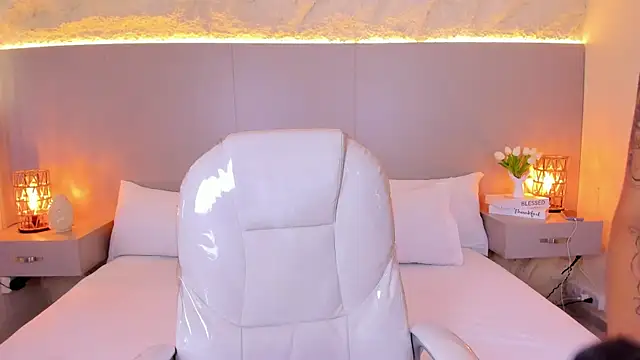 JessyEvans online show from 04-10-26, 07:43