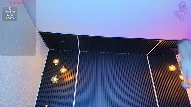 Snapshot of _Holly_Cat chatting on 09-11-25, 11:16 Holly Cat online show from 09-11-25, 11:16