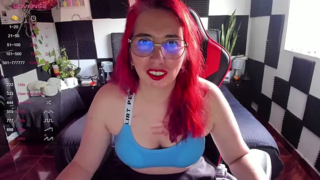 Snapshot of Ursula_fire chatting on 04-29-26, 08:15 Ursula fire online show from 04-29-26, 08:15