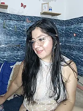 keterinjones--11 online show from 05-23-26, 05:17