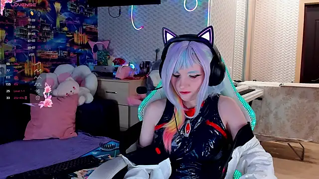 Snapshot of SweeteRose_Royce chatting on 11-10-25, 05:29 SweeteRose Royce online show from 11-10-25, 05:29