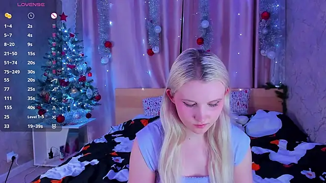 Snapshot of SweeteRose_Royce chatting on 02-06-25, 04:58 SweeteRose Royce online show from 02-06-25, 04:58