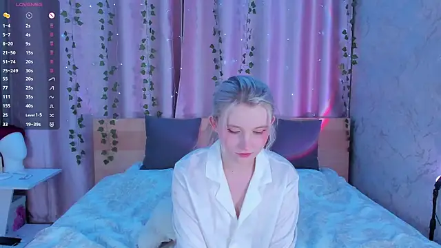 Snapshot of SweeteRose_Royce chatting on 12-01-24, 04:34 SweeteRose Royce online show from 12-01-24, 04:34