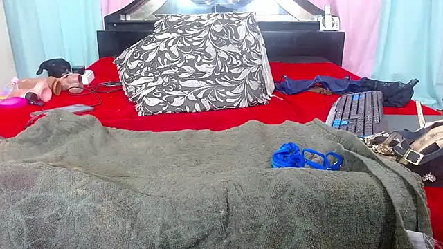 Karina Molina online show from 03-10-25, 11:06