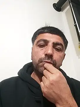 Snapshot of Muratcanik44 chatting on 02-14-26, 11:27 Muratcanik44 online show from 02-14-26, 11:27