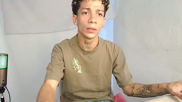 Snapshot of mateodeamjo chatting on 05-21-26, 11:24 mateodeamjo online show from 05-21-26, 11:24