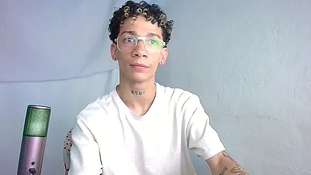 Snapshot of mateodeamjo chatting on 06-01-26, 11:59 mateodeamjo online show from 06-01-26, 11:59