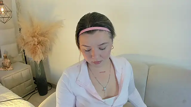 1m dalhia online show from 05-12-26, 08:15