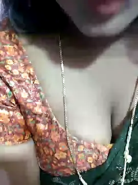 louise92 online show from 01-11-25, 04:03