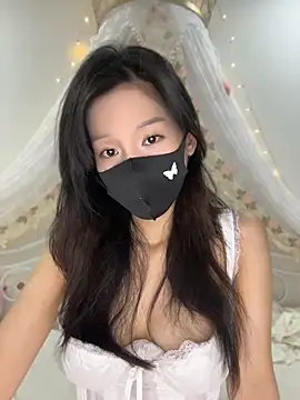 Gyuu-Nyuu online show from 04-17-26, 11:24