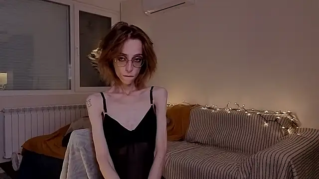 Snapshot of amber_quell_here chatting on 11-29-25, 04:18 amber quell here online show from 11-29-25, 04:18