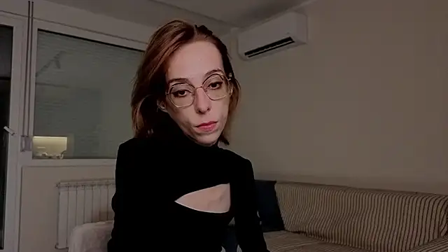 Snapshot of amber_quell_here chatting on 11-08-25, 04:10 amber quell here online show from 11-08-25, 04:10