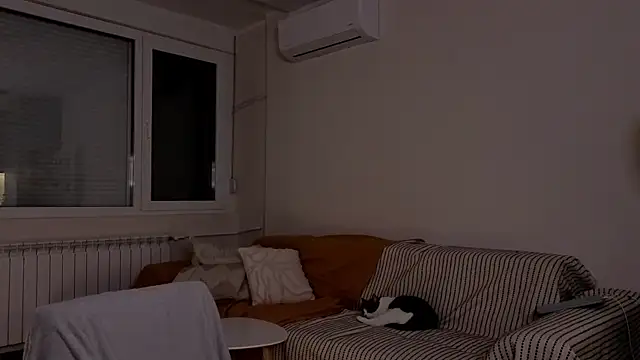 Snapshot of amber_quell_here chatting on 11-15-25, 04:11 amber quell here online show from 11-15-25, 04:11