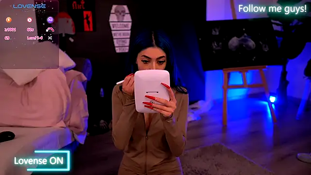 AriaVoss online show from 10-29-25, 10:31