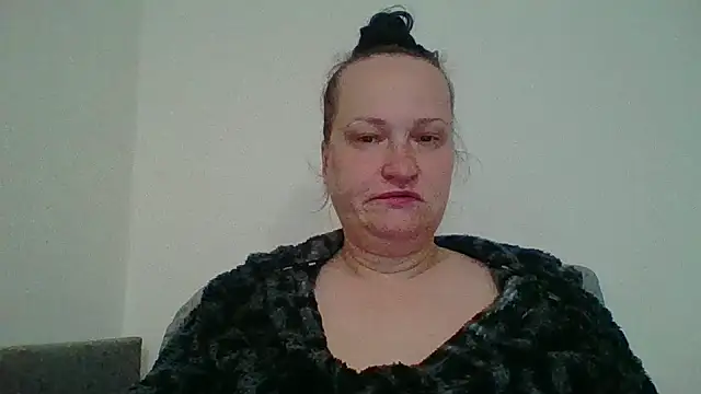  squirty cum lady  online show from 10-12-25, 02:57