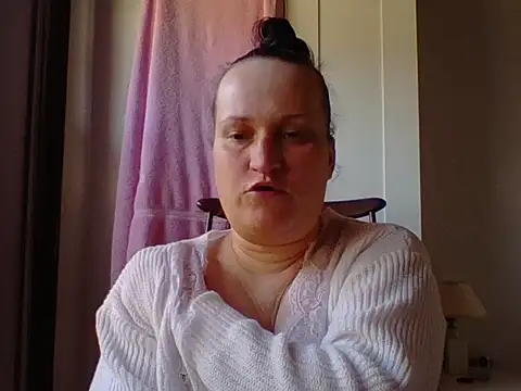  squirty cum lady  online show from 03-10-25, 10:39
