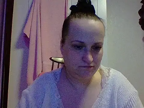  squirty cum lady  online show from 03-11-25, 09:04