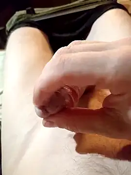 Snapshot of NochnoyGest chatting on 10-05-25, 07:48 NochnoyGest online show from 10-05-25, 07:48