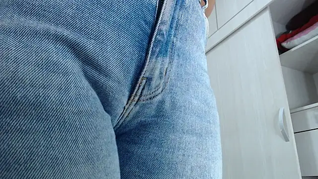 Amelia Debora Antonella online show from 11-16-25, 12:54