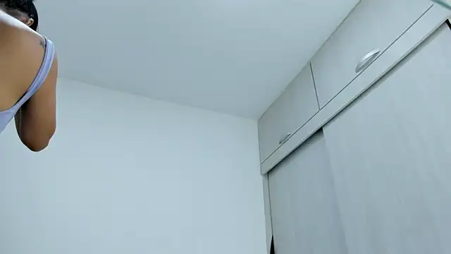 Amelia Debora Antonella online show from 12-22-25, 01:11