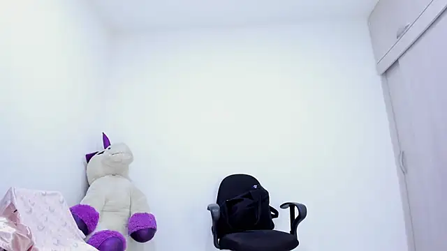 Amelia Debora Antonella online show from 03-26-26, 02:48