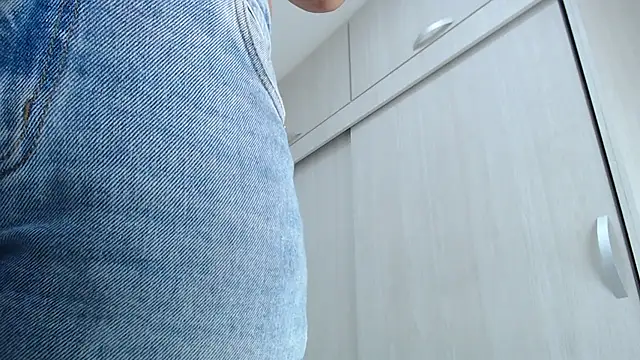 Amelia Debora Antonella online show from 11-06-25, 01:04