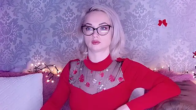 EllianaReese online show from 01-15-26, 03:21