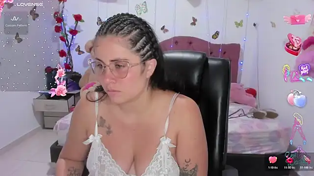 Snapshot of Dana_Jeins chatting on 05-11-26, 04:04 Dana Jeins online show from 05-11-26, 04:04