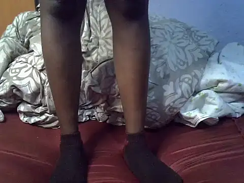 skinnysexynaughty online show from 10-27-25, 07:59