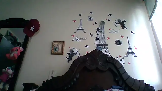 trianabell online show from 11-08-25, 04:21