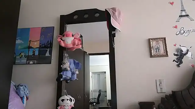 trianabell online show from 02-17-26, 05:21