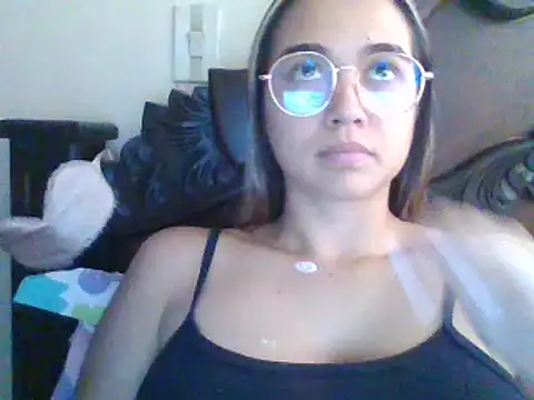 trianabell online show from 03-18-25, 05:01