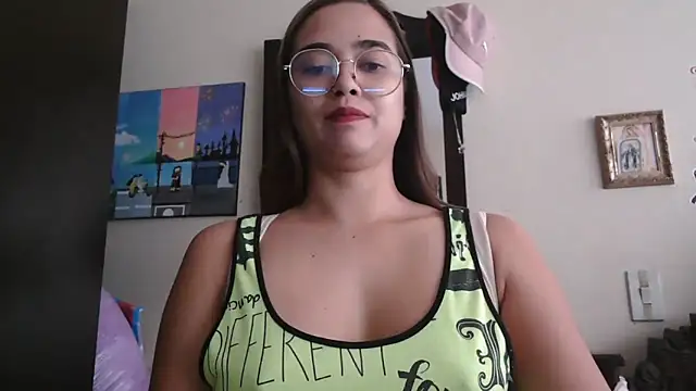 trianabell online show from 02-21-26, 05:37