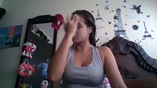 trianabell online show from 10-22-25, 05:01