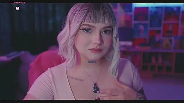 sensualkattt online show from 06-17-26, 01:21