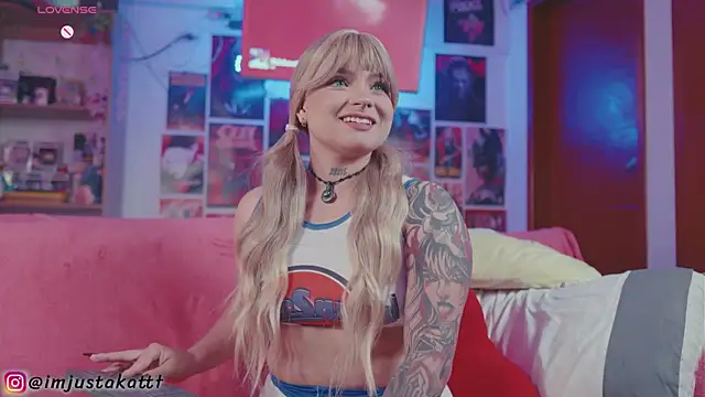 sensualkattt online show from 03-04-26, 10:06