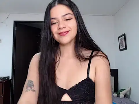 Snapshot of angelbeat_ chatting on 12-17-24, 01:29 angelbeat online show from 12-17-24, 01:29