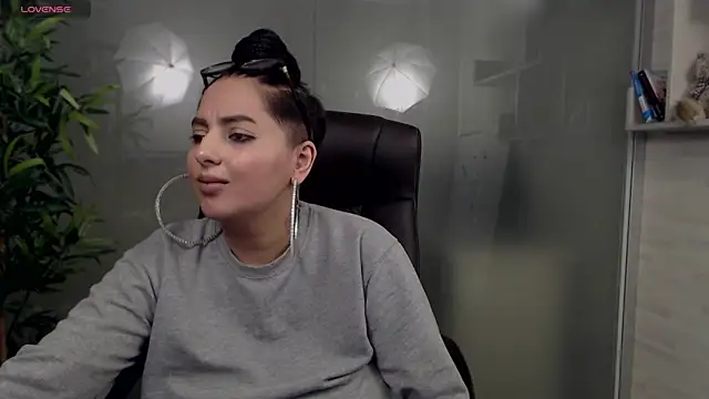 BustyAllyy online show from 03-19-25, 01:43