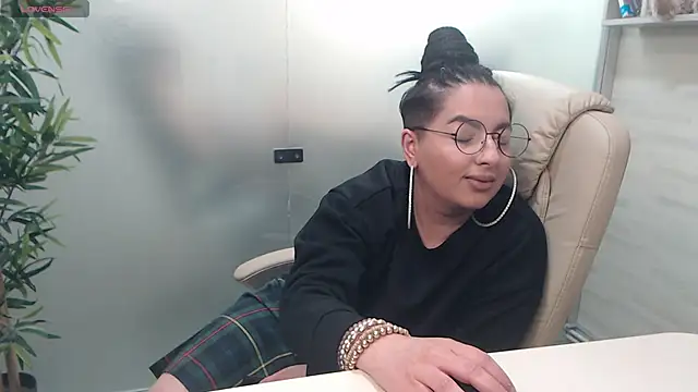 BustyAllyy online show from 03-19-25, 09:48