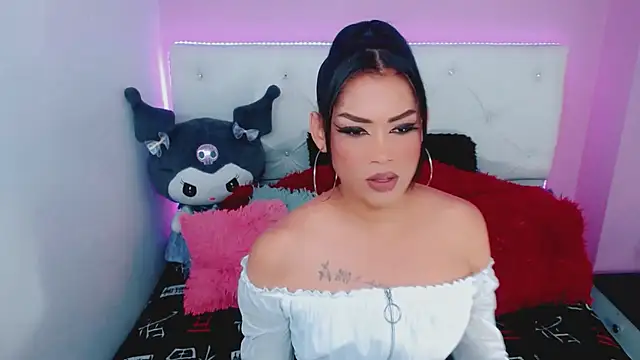 Amanda bigx online show from 10-31-25, 04:20