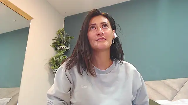 SharisWillian online show from 02-13-26, 04:01