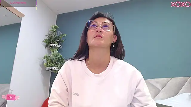 SharisWillian online show from 09-10-25, 04:00