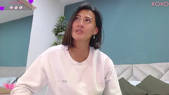 SharisWillian online show from 10-08-25, 03:52