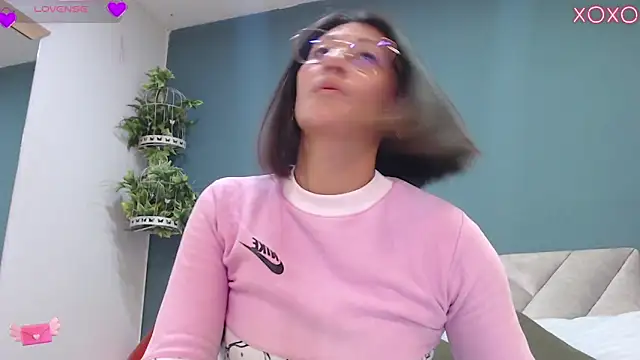 SharisWillian online show from 09-19-25, 03:54