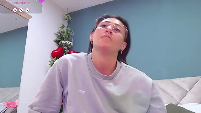 SharisWillian online show from 03-20-25, 03:34