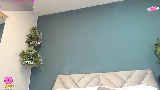 Snapshot of SharisWillian chatting on 05-04-26, 03:54 SharisWillian online show from 05-04-26, 03:54