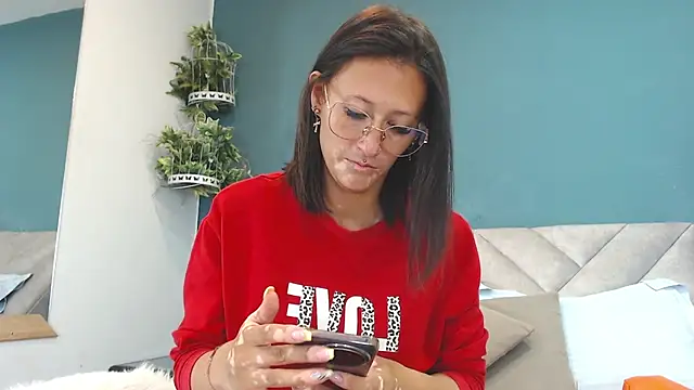 SharisWillian online show from 06-12-26, 03:48