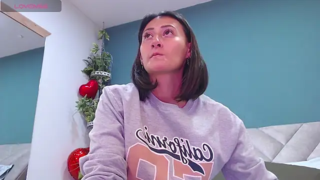 SharisWillian online show from 03-13-25, 04:05