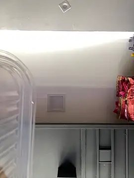 Snapshot of baruel-10 chatting on 12-21-25, 12:40 baruel-10 online show from 12-21-25, 12:40